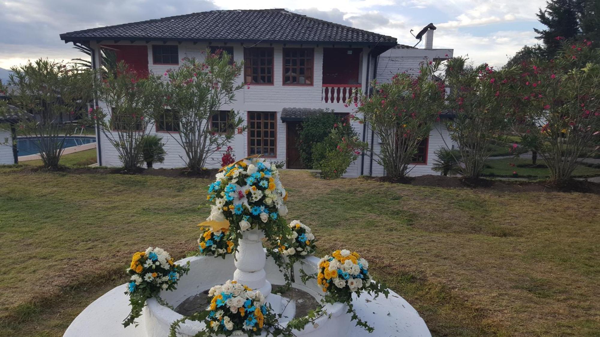 Hosteria San Carlos Tababela Dış mekan fotoğraf