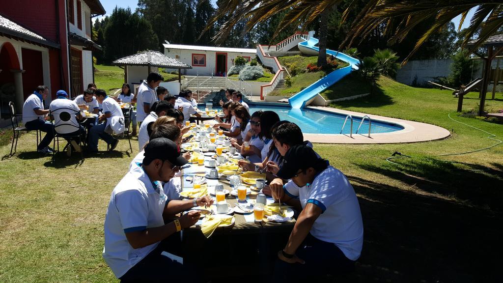 Hosteria San Carlos Tababela Dış mekan fotoğraf