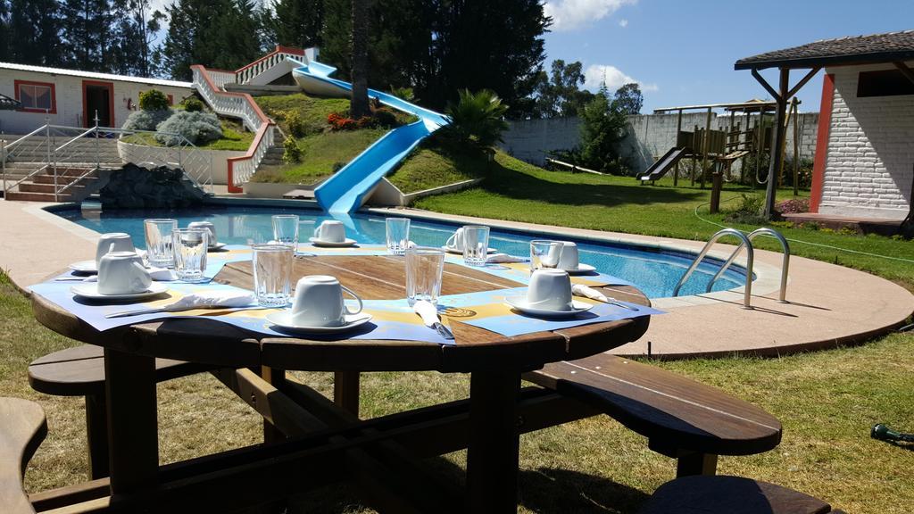 Hosteria San Carlos Tababela Dış mekan fotoğraf
