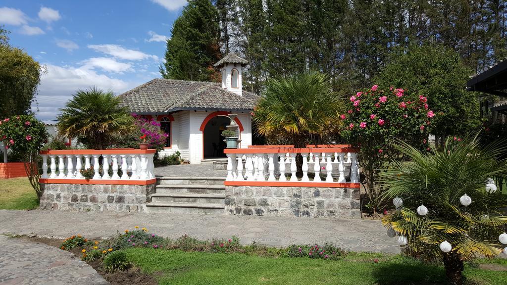 Hosteria San Carlos Tababela Dış mekan fotoğraf