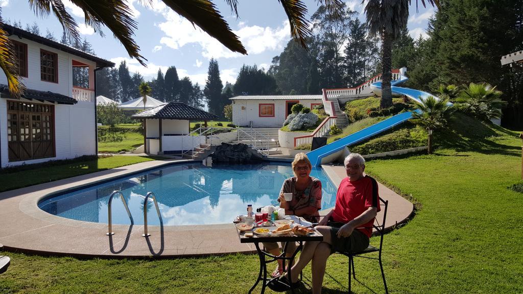 Hosteria San Carlos Tababela Dış mekan fotoğraf