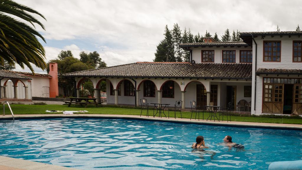 Hosteria San Carlos Tababela Dış mekan fotoğraf