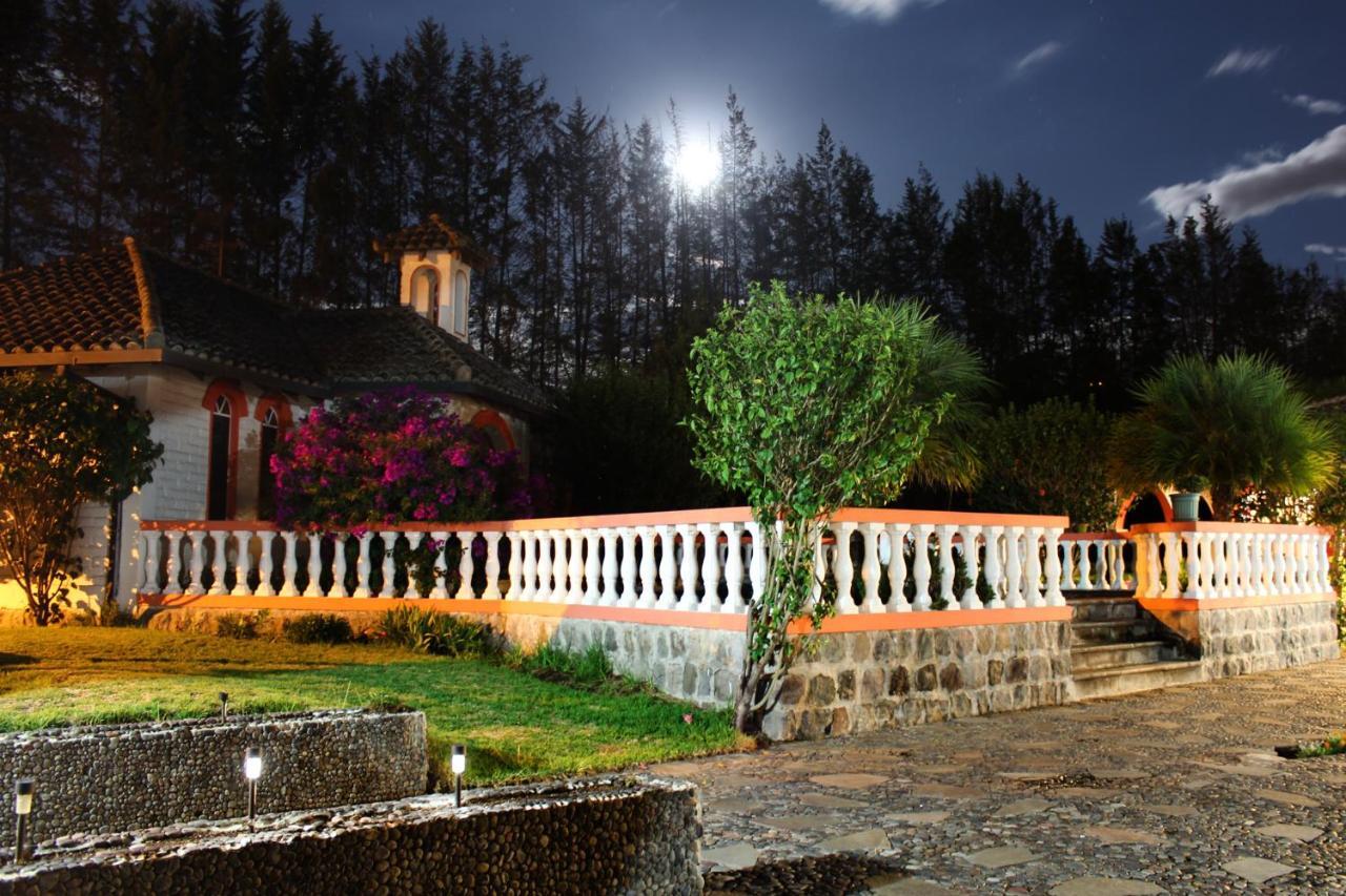 Hosteria San Carlos Tababela Dış mekan fotoğraf