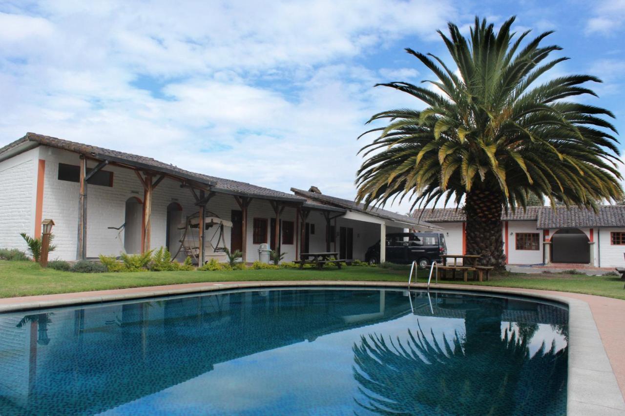 Hosteria San Carlos Tababela Dış mekan fotoğraf