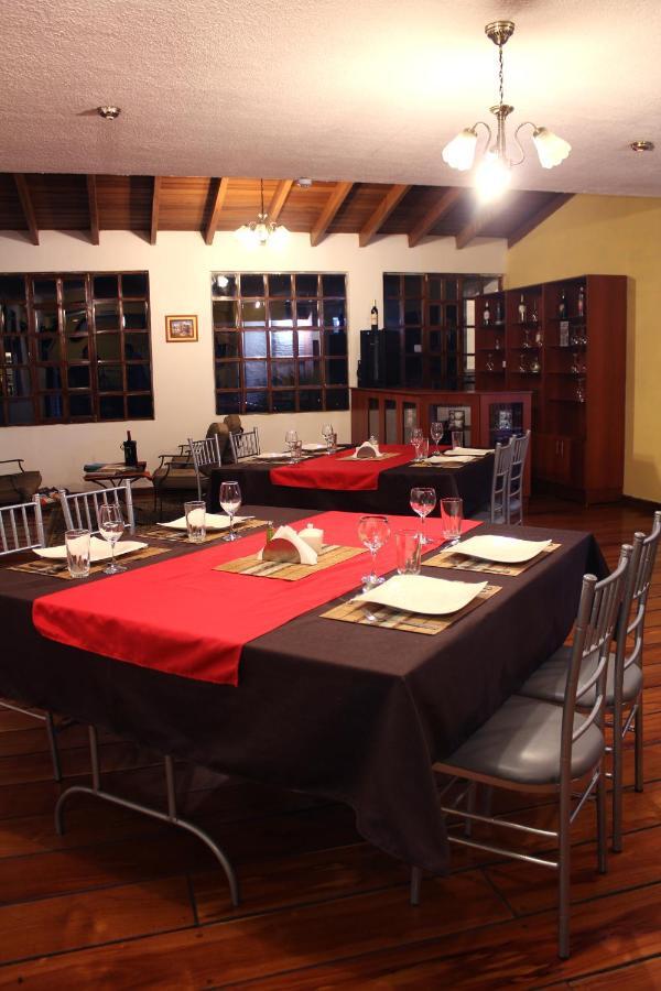Hosteria San Carlos Tababela Dış mekan fotoğraf